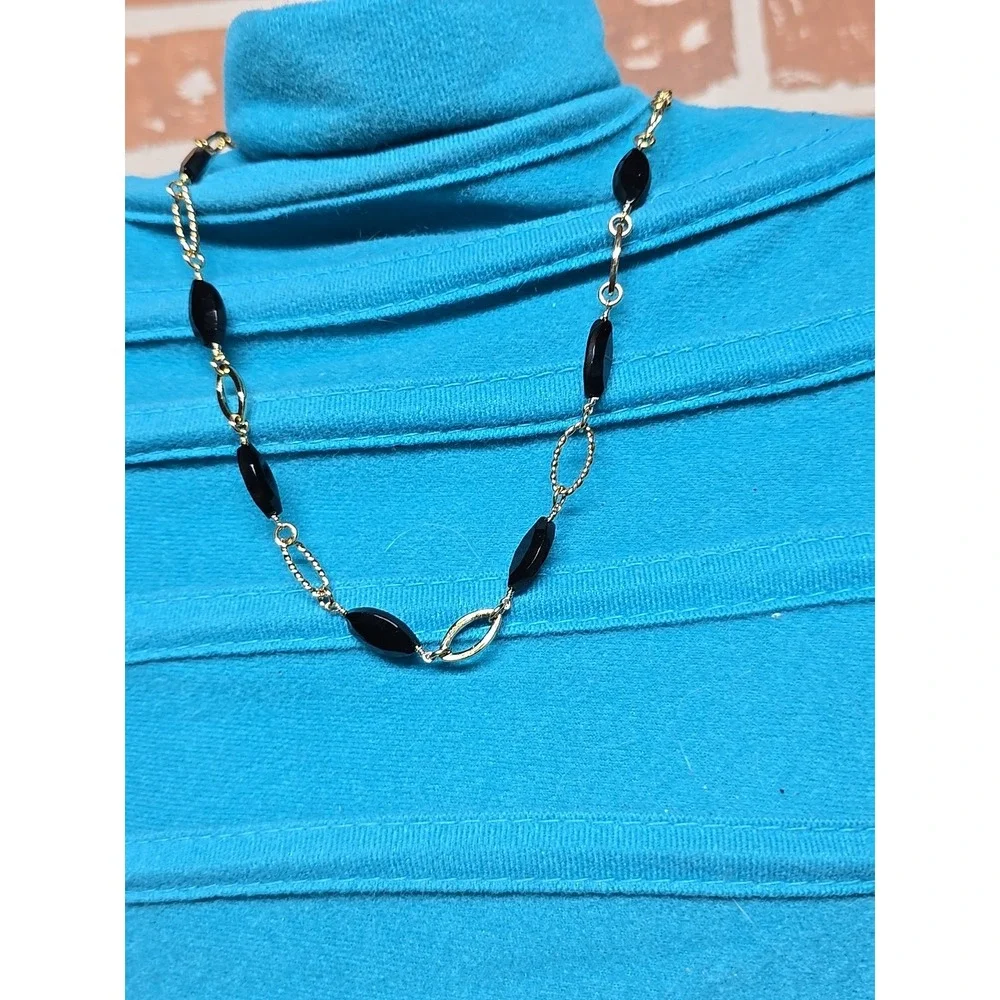 Lia Sophia Black And Gold 1 Strand 17 Inch Elegant Necklace‎